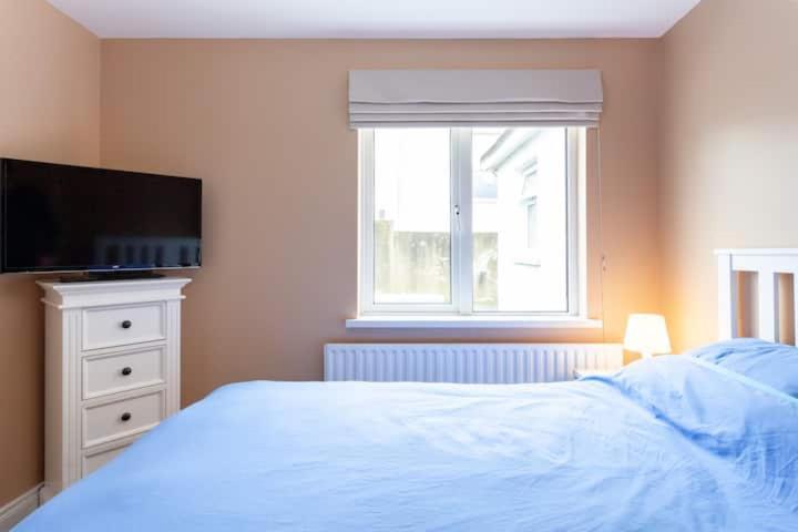 Charming Cottage 4 Bedroom Acton  Экстерьер фото